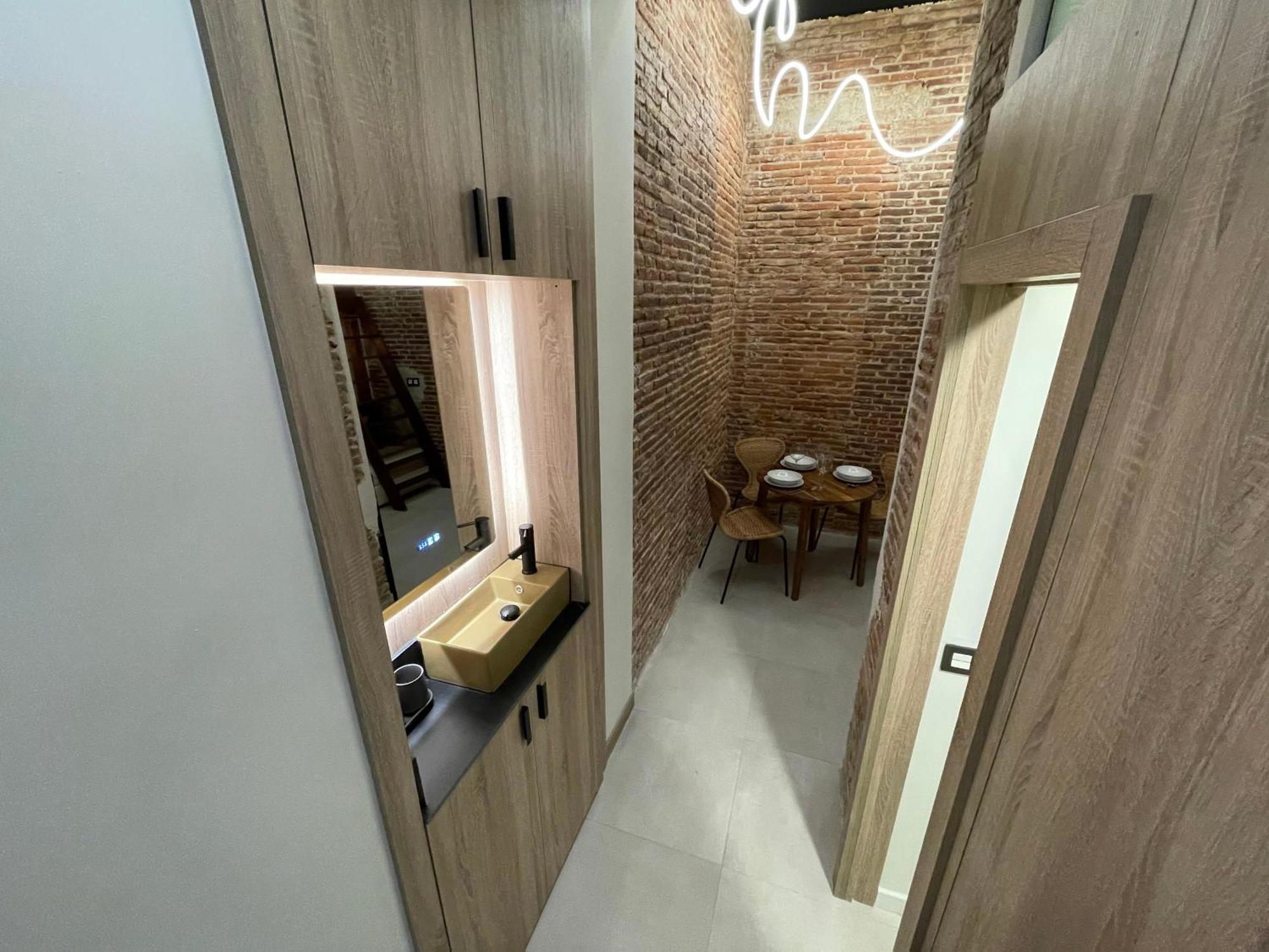 Apartamento Moderno En Edificio Historico Madrid Luaran gambar