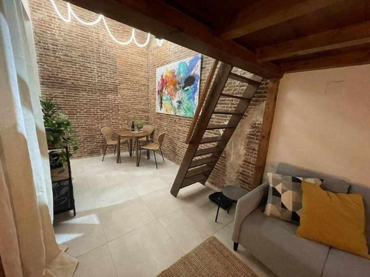 Apartamento Moderno En Edificio Historico Madrid Luaran gambar
